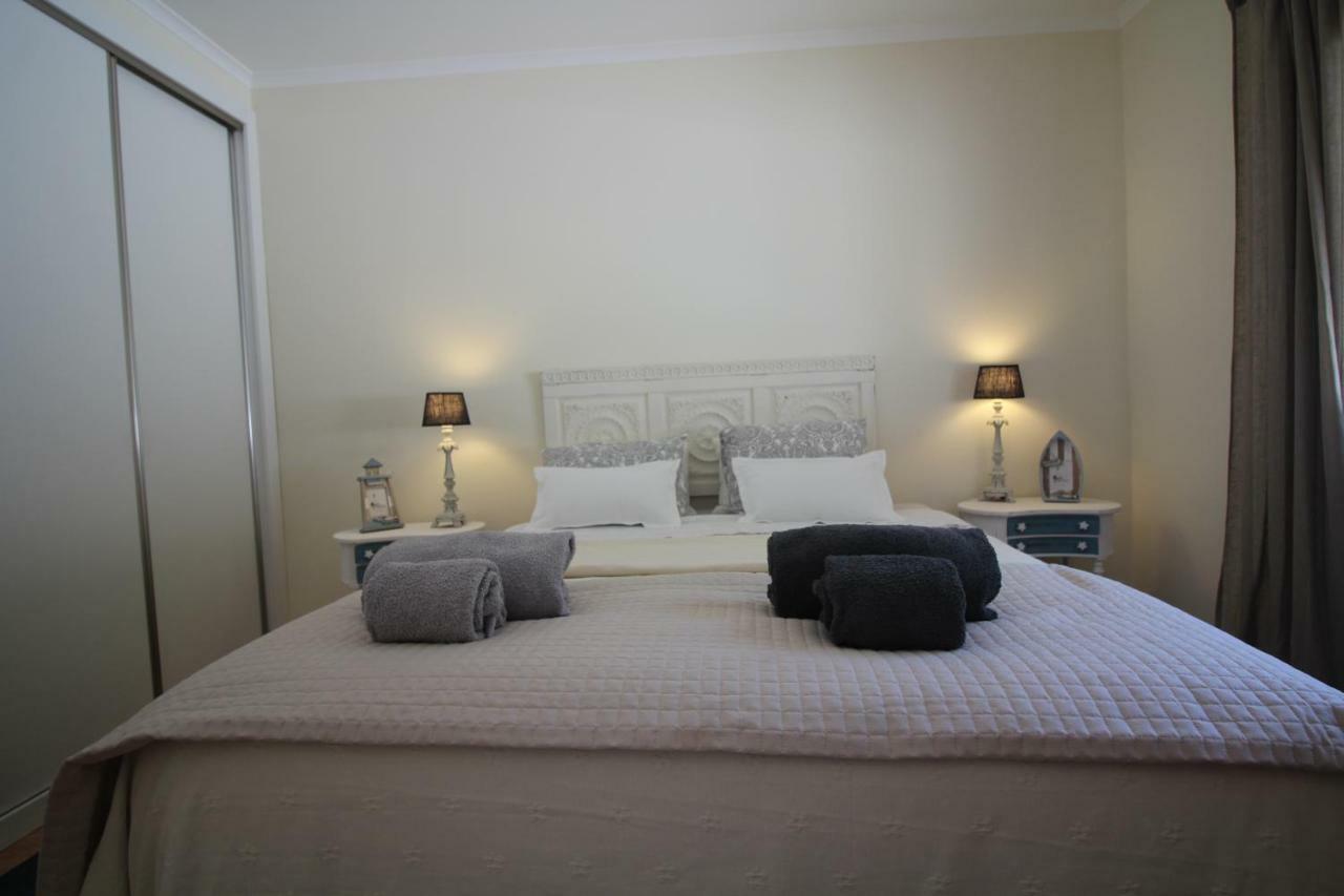 Number 10 Beach House A dos Cunhados Bagian luar foto